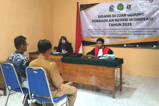 Dukcapil Gunungkidul Menggelar Kembali Pelayanan Terpadu Sidang Diluar Gedung Akta Kematian Bersama Pengadilan Negeri di Candirejo Semin