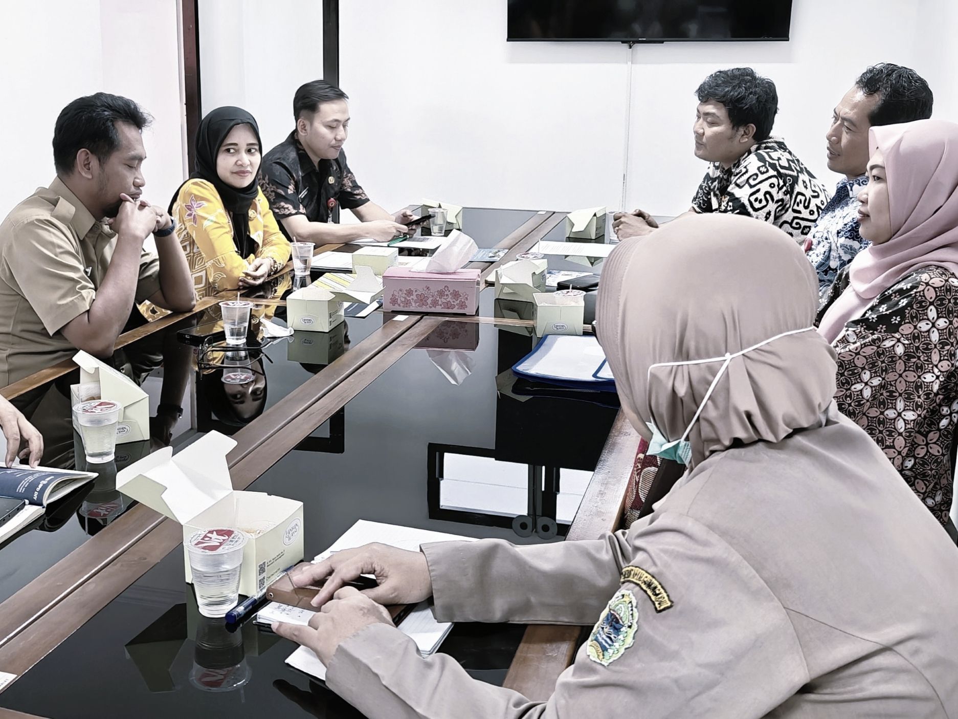 Menerima Kunjungan Studi Tiru Dispendukcapil Kota Semarang