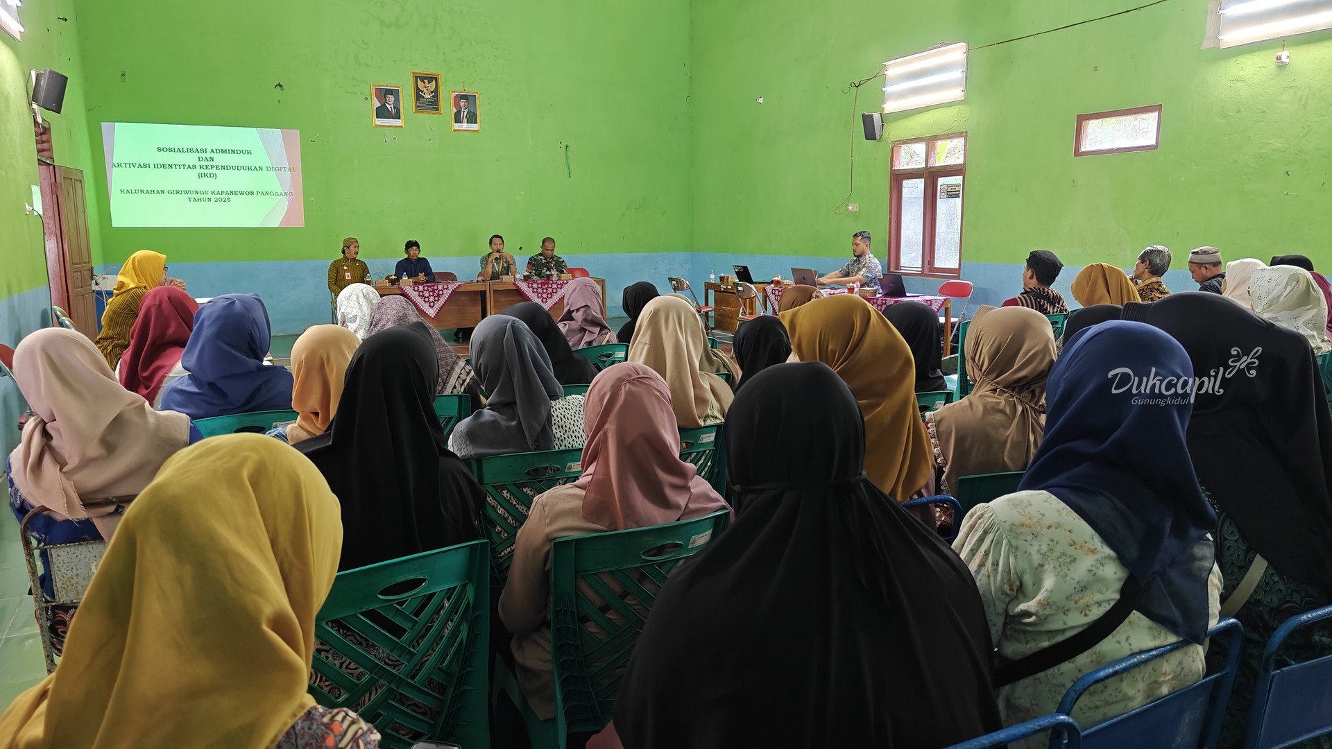 SSosialisasi dan Layanan Aktivasi IKD di Giriwungu Panggang 23102025 2