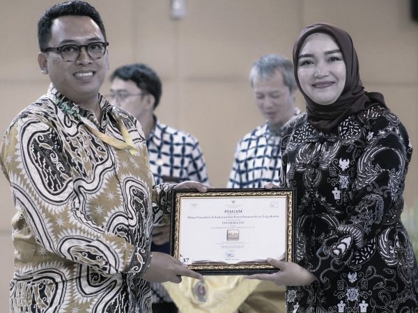 Penganugrahan Keterbukaan Informasi Publik Tahun 2025