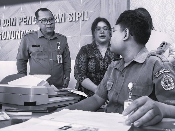 Tim Helpdesk SIAK Terpusat Kunjungi Dukcapil Gunungkidul